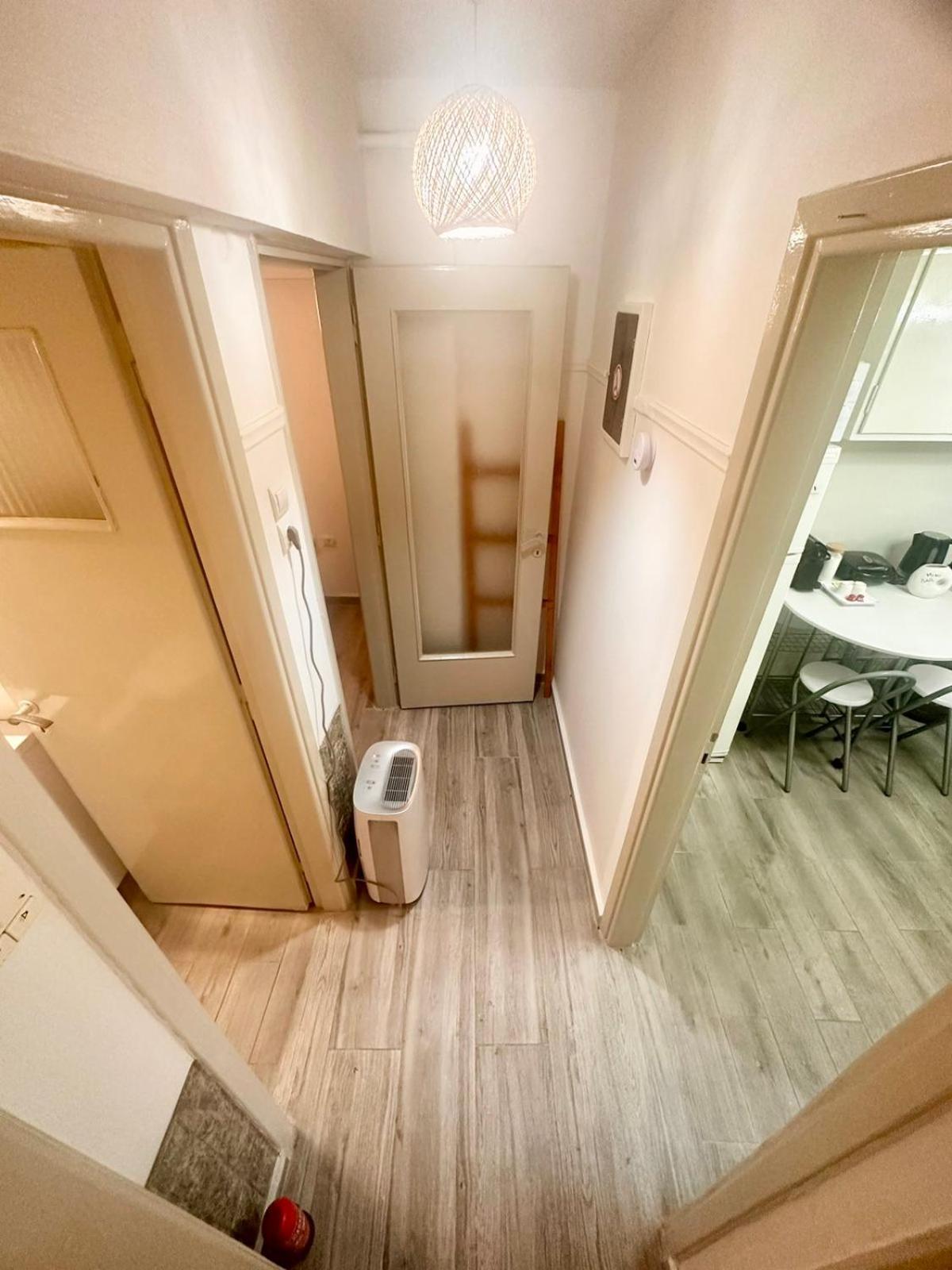 Vestige Basement Apartment Ateny Zewnętrze zdjęcie